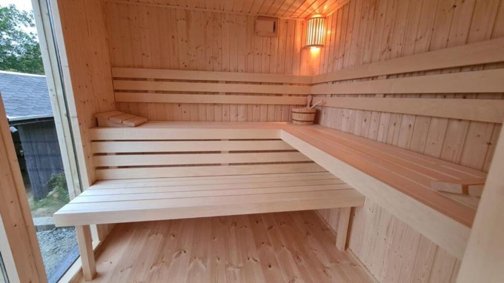 Dziki Zakatek Piskornia Dom Z Sauna Exterior photo
